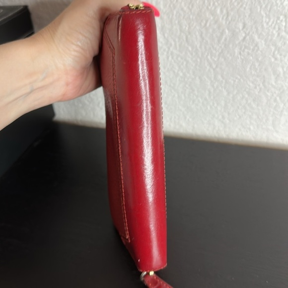 EUC Authentic Burberry zip around wallet.Red - Picture 10 of 11
